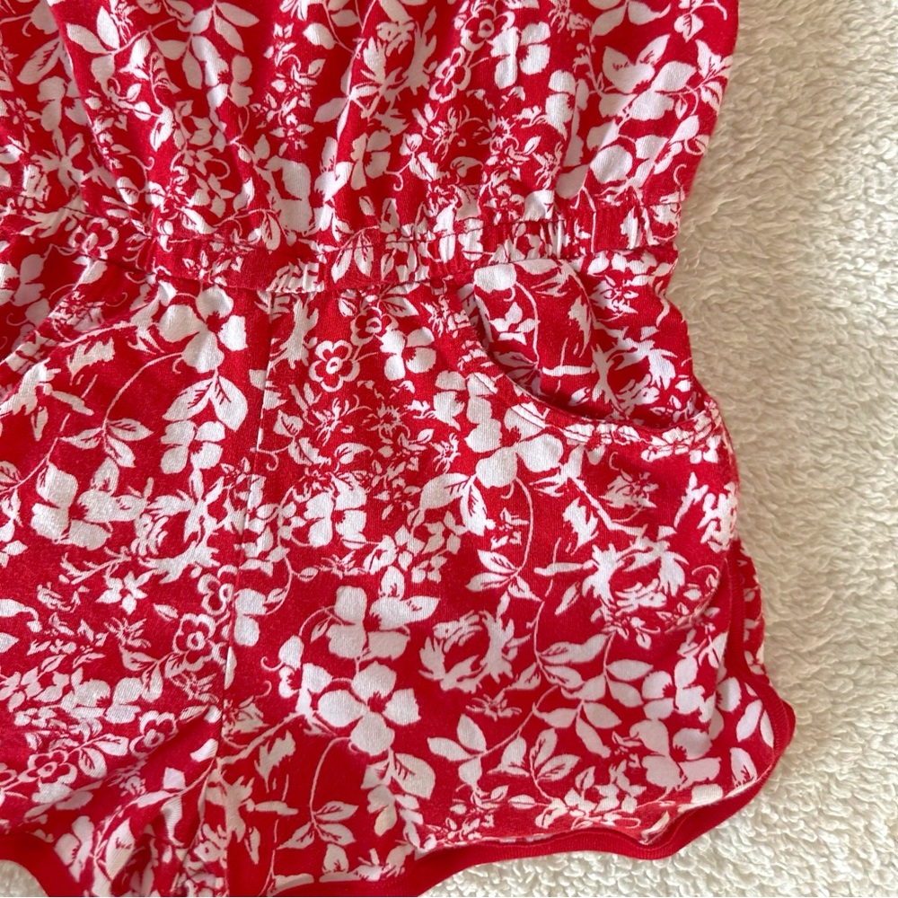 Crazy 8 Red Floral Romper - Picture 4 of 10